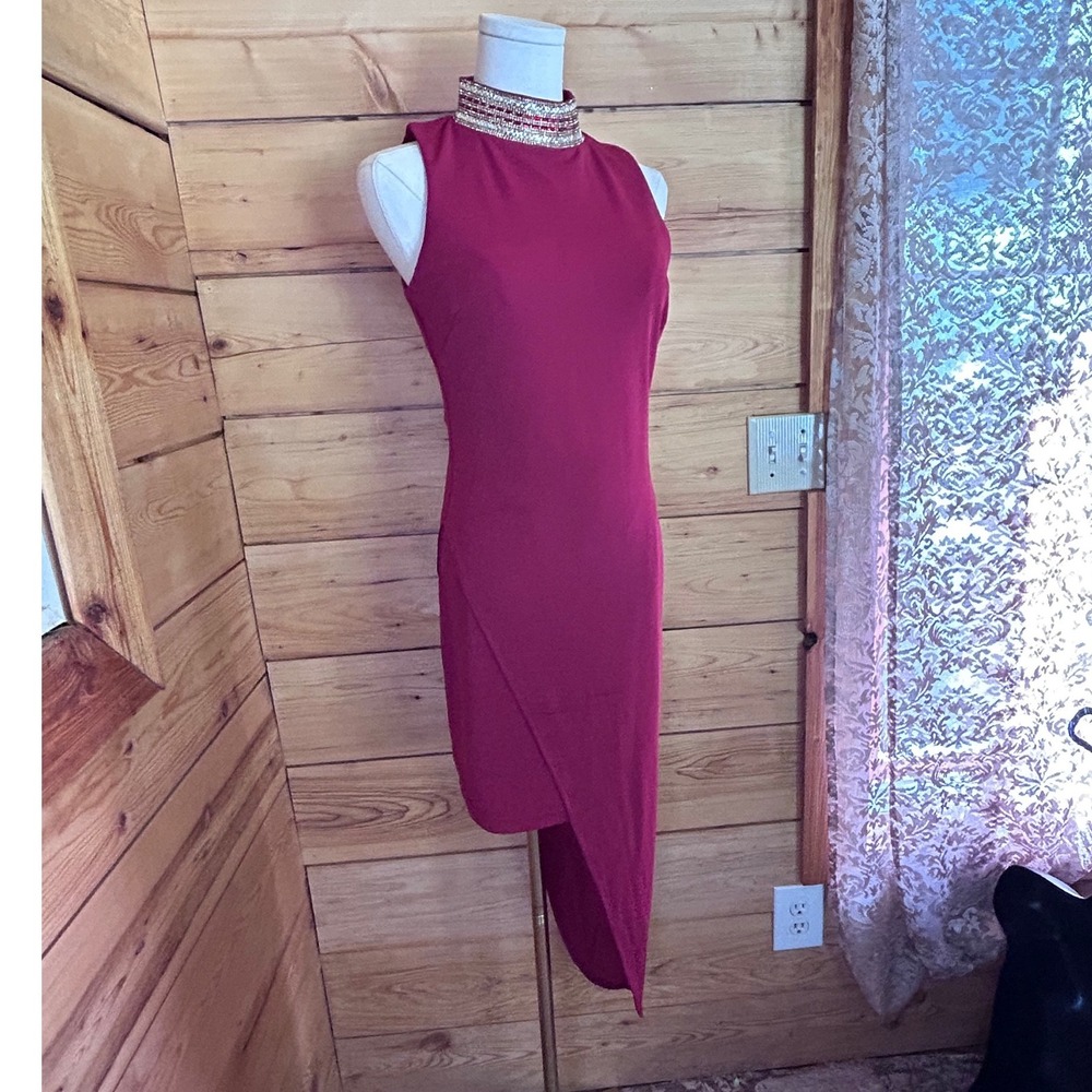 Bebe‎ Rhinestone Neck Dress Womens Small Rhubarb Red Asymmetrical Hem Mini Y2K - Picture 2 of 10